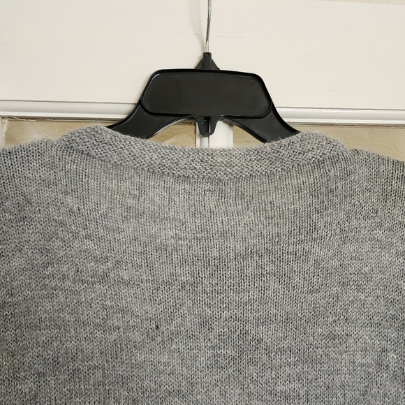 From the Andes 100% Wool Women's Cardigan Medium Gray Geometric Intarsia Knit - Picture 6 of 11